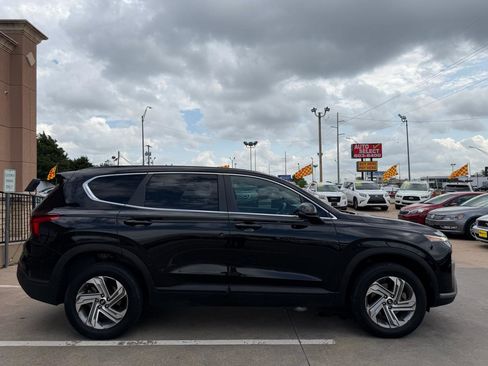 Used 2023 Hyundai Santa Fe SE w/ Cargo Package AWD/4WD image 4