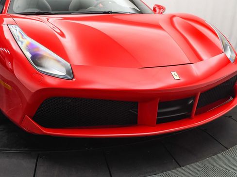 Used 2019 Ferrari 488 Spider Rosso Corsa image 25