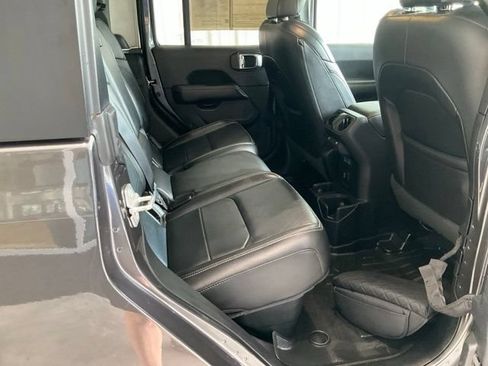 Used 2021 Jeep Gladiator Overland w/ Popular Equipment Package AWD/4WD image 21