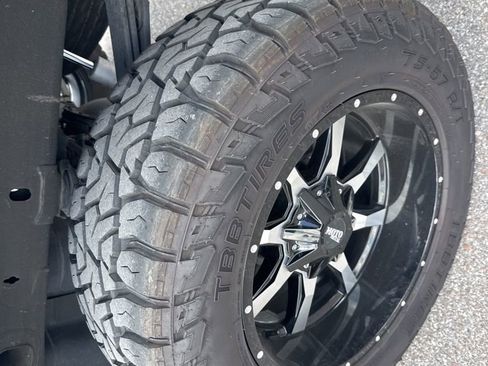 Used 2023 Chevrolet Silverado 1500 LT image 10