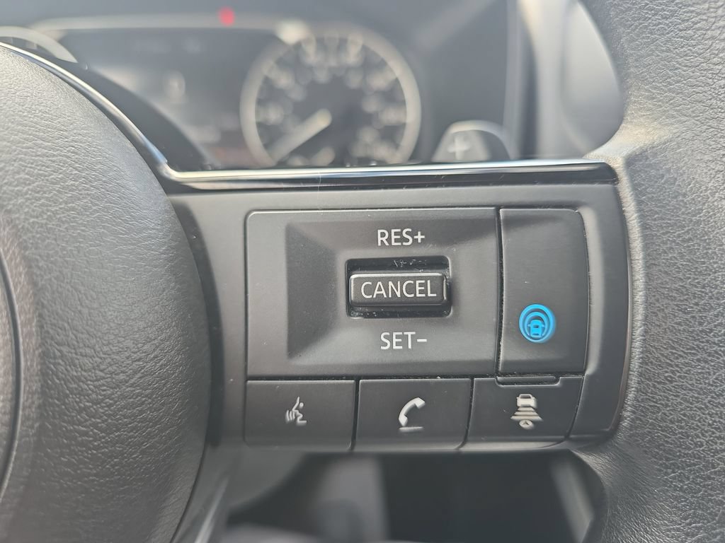 Used 2021 Nissan Rogue SV AWD/4WD image 27