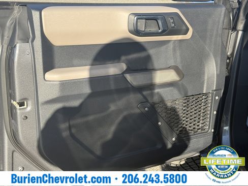 Used 2022 Ford Bronco Wildtrak image 9