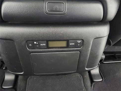 Used 2021 Nissan Armada SL w/ Captain's Chairs Package image 38