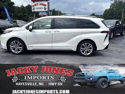 Used 2021 Toyota Sienna Platinum