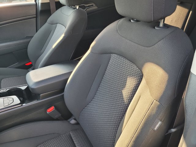 Used 2026 Kia Sportage S AWD/4WD image 11