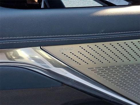 New 2025 Cadillac Escalade IQ Luxury 2 image 25