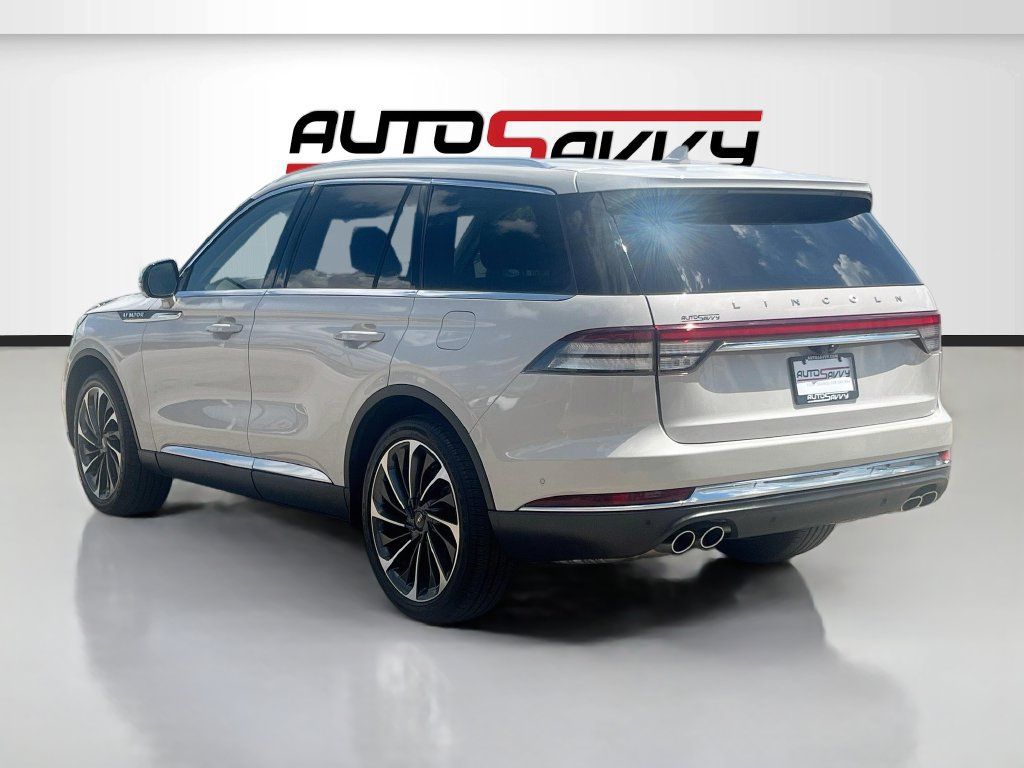 Used 2024 Lincoln Aviator Reserve w/ Equipment Group 201A RWD image 5