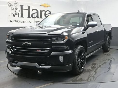 Used 2018 Chevrolet Silverado 1500 LTZ Z71 w/ LTZ Plus Package AWD/4WD image 7