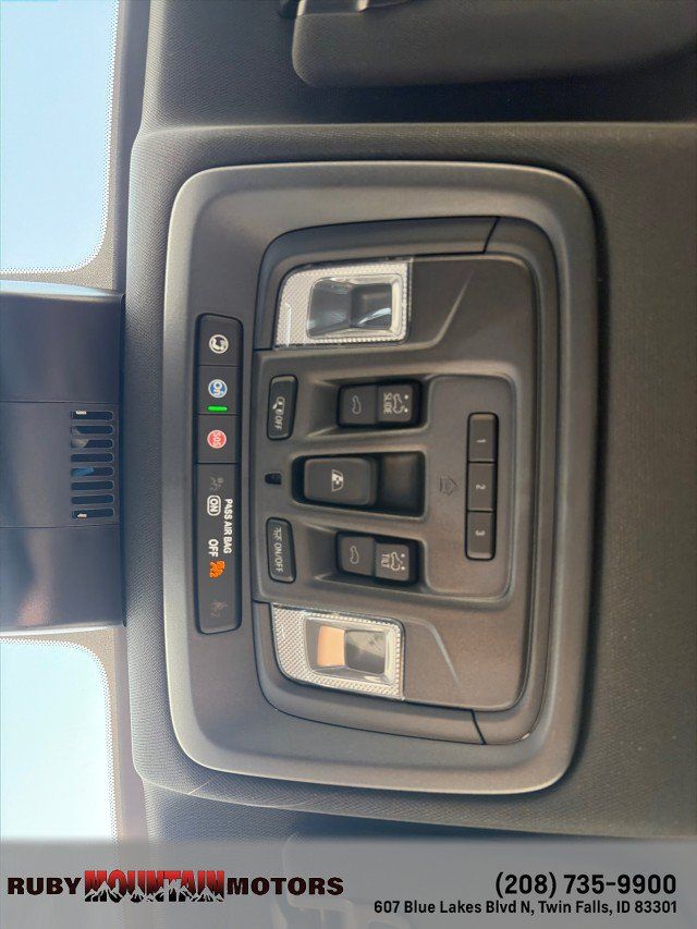 Used 2026 Chevrolet Silverado 3500 High Country w/ High Country Premium Package AWD/4WD image 20