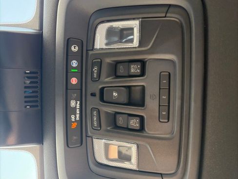 Used 2026 Chevrolet Silverado 3500 High Country w/ High Country Premium Package AWD/4WD image 20