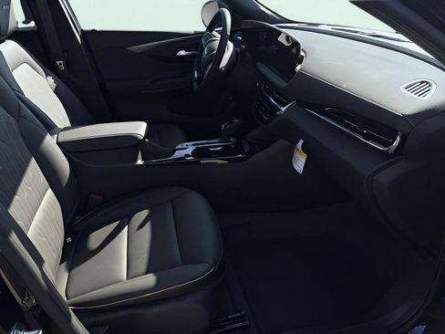 New 2026 Buick Envista Avenir image 4