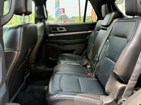 Used 2017 Ford Explorer Sport w/ Equipment Group 401A AWD/4WD image 12