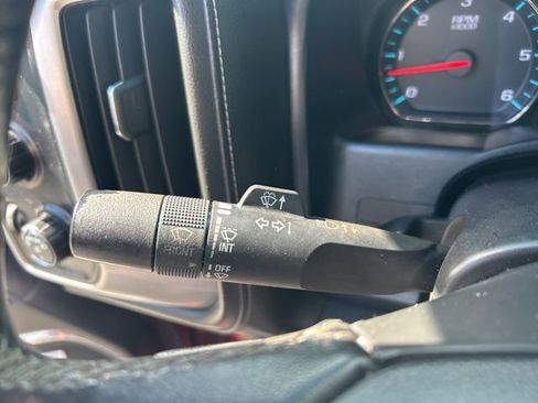 Used 2018 GMC Sierra 1500 SLT AWD/4WD image 30
