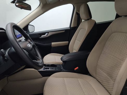Used 2020 Ford Escape SE FWD image 17