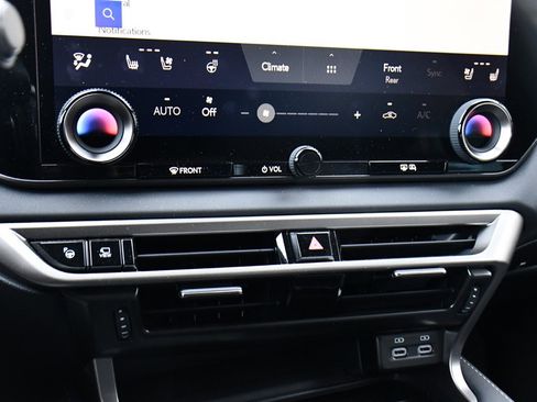 Used 2024 Lexus RX 350 Premium Plus w/ Convenience Package image 28