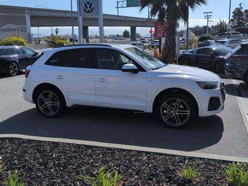 Used 2023 Audi Q5 e Premium Plus w/ Premium Plus Package AWD/4WD image 4