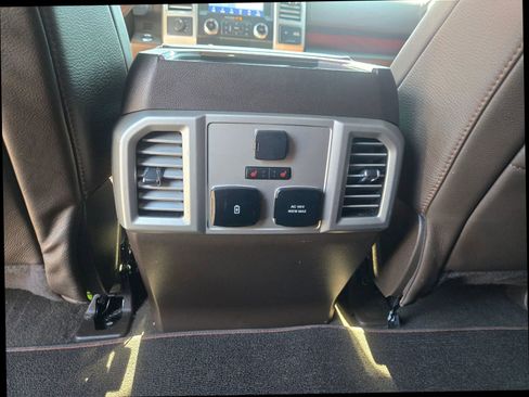 Used 2020 Ford F150 King Ranch w/ Equipment Group 601A Luxury AWD/4WD image 15