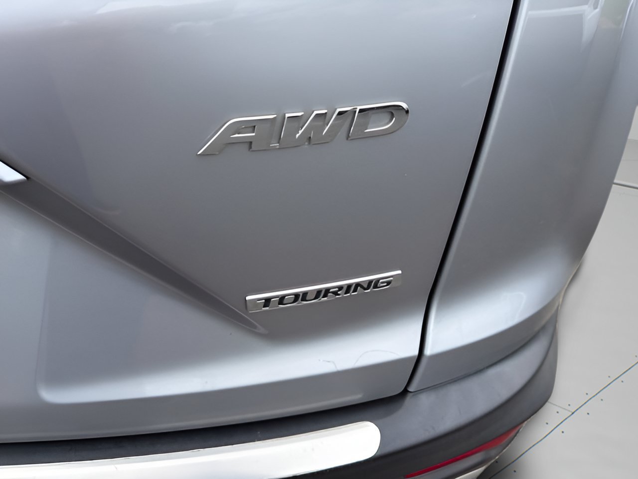 Used 2018 Honda CR-V Touring image 11