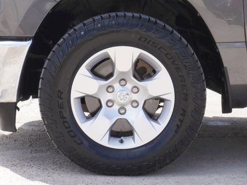 Used 2020 RAM 1500 Big Horn image 6