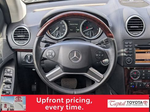 Used 2012 Mercedes-Benz GL 550 4MATIC image 16