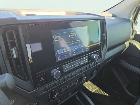Used 2025 Nissan Frontier S AWD/4WD image 16