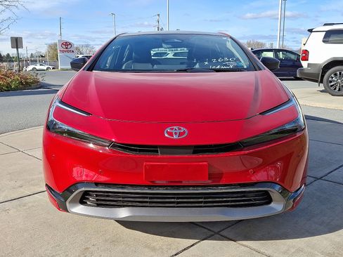 New 2026 Toyota Prius XLE image 2