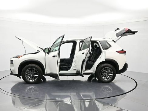 Certified 2023 Nissan Rogue S image 46