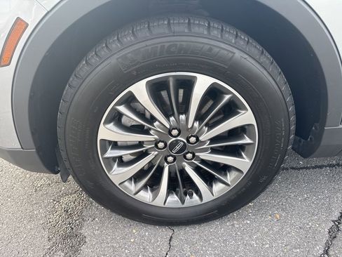 Certified 2023 Lincoln Nautilus AWD image 13