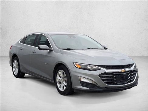 Used 2024 Chevrolet Malibu LT image 3