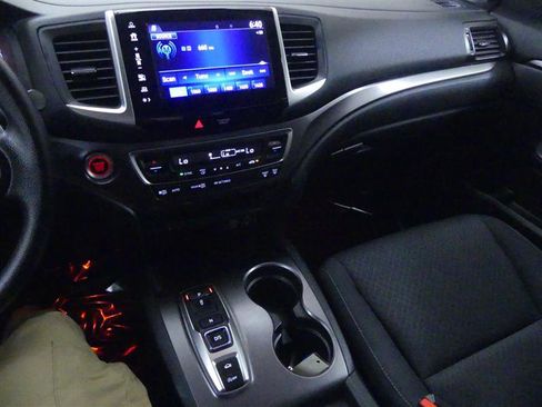 Used 2020 Honda Ridgeline Sport image 14