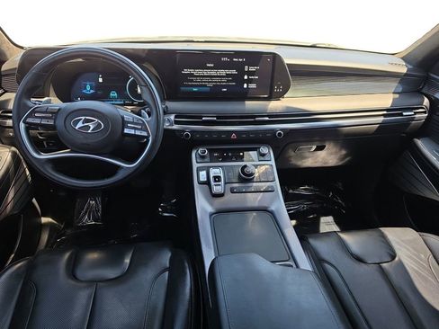 Used 2023 Hyundai Palisade Calligraphy image 10