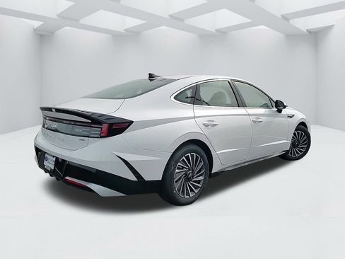 New 2025 Hyundai Sonata SEL image 5