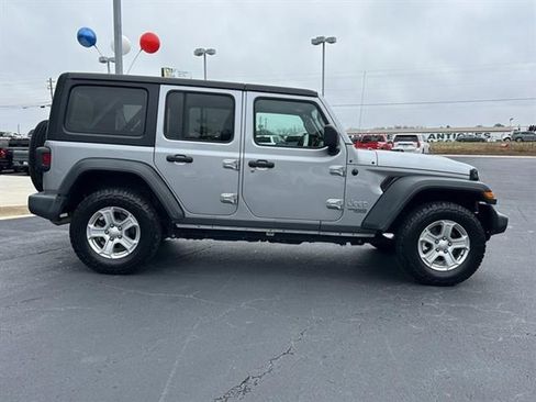 Used 2021 Jeep Wrangler Unlimited Sport image 4