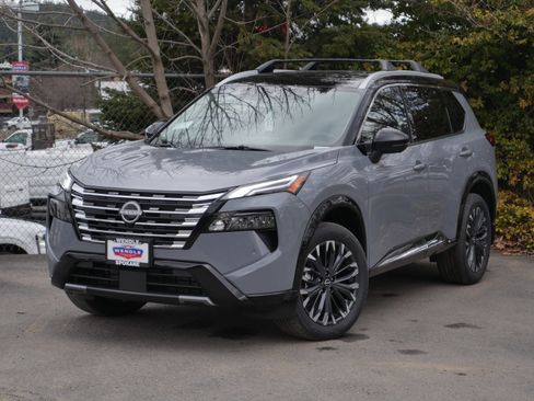 New 2026 Nissan Rogue Platinum image 2