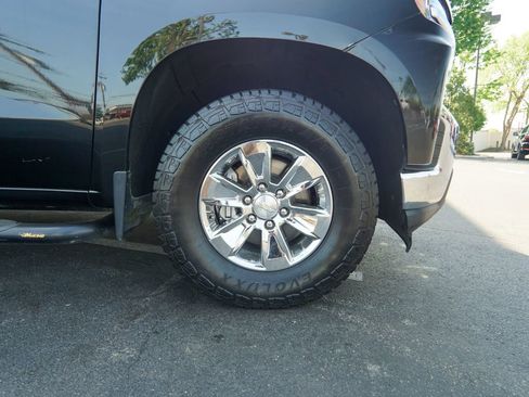 Used 2020 Chevrolet Silverado 1500 LT w/ Trailering Package AWD/4WD image 10