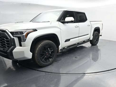 Used 2024 Toyota Tundra Platinum w/ TRD Off-Road Package AWD/4WD image 4