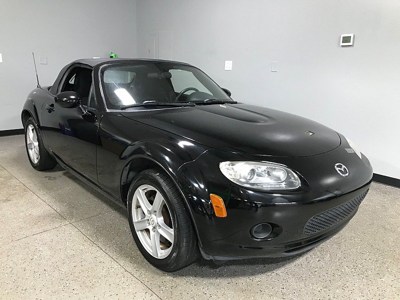 Used 2007 MAZDA MX-5 Miata Sport RWD image 2