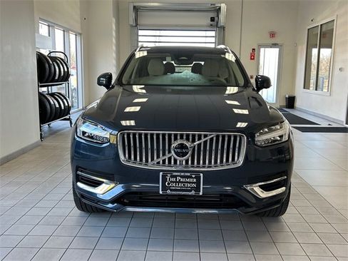 Certified 2024 Volvo XC90 T8 Ultimate w/ Protection Package image 6
