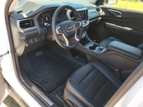 Used 2023 GMC Acadia Denali w/ Trailering Package image 10