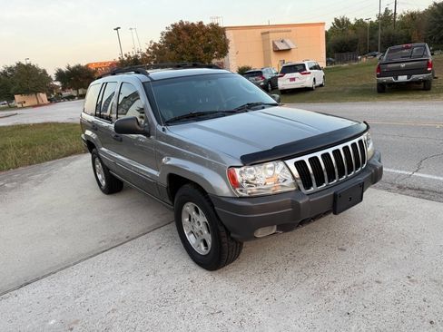Used 2002 Jeep Grand Cherokee Laredo image 3