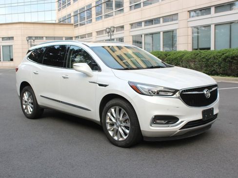 Used 2018 Buick Enclave Premium w/ Experience Buick Package AWD/4WD image 1