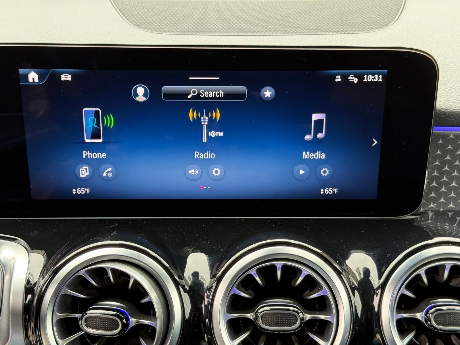 Used 2025 Mercedes-Benz GLB 250 image 41