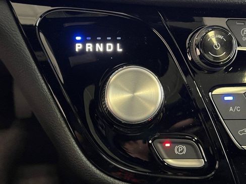 New 2026 Chrysler Pacifica Select image 22