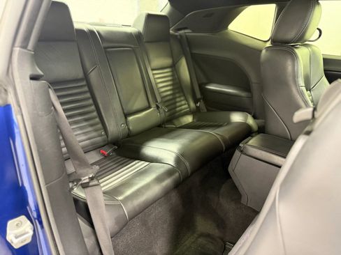 Used 2010 Dodge Challenger R/T image 29