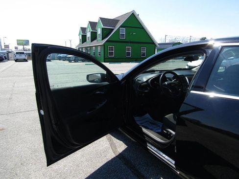 Used 2019 Chevrolet Malibu RS image 10