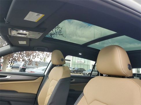 New 2026 Volkswagen Atlas Cross Sport SE image 20