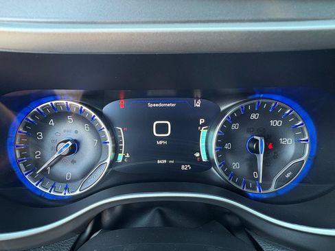Used 2026 Chrysler Pacifica Select FWD image 34