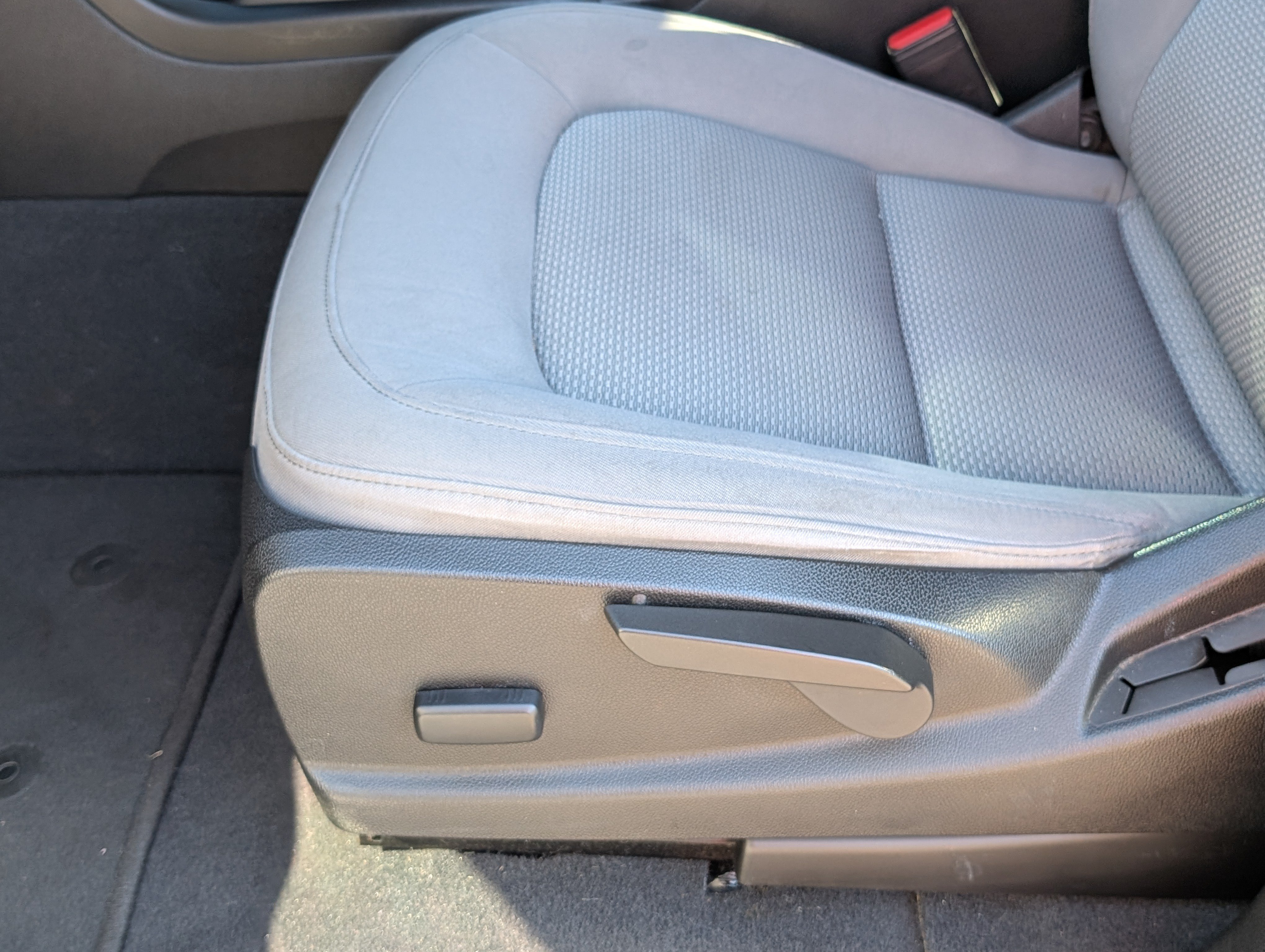 Used 2019 Chevrolet Colorado W/T w/ WT Convenience Package RWD image 11
