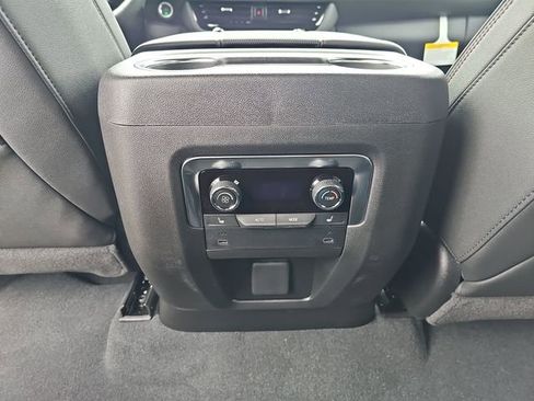 New 2026 Chevrolet Suburban RST AWD/4WD image 22