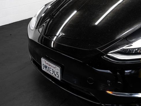 Used 2023 Tesla Model Y Long Range image 10